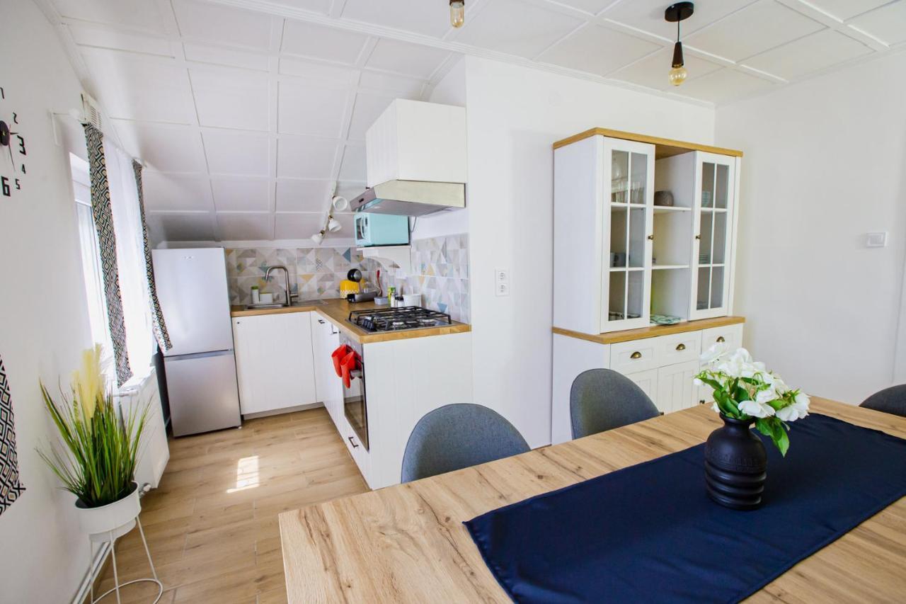 Apartamento Alsóörs Pagony Exterior foto